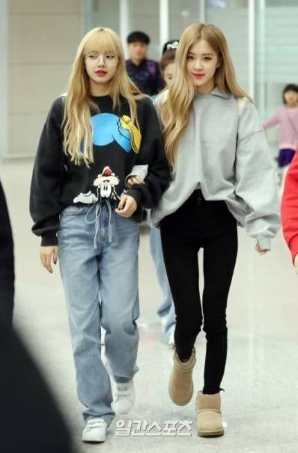 BLACK PINK en el Aeropuerto Internacional de Incheon después de finalizar su concierto en Malasia.