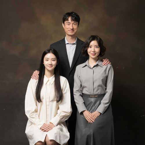 Perfect Family lanza su primer vistazo protagonizado por Kim Young Dae, Park Ju Hyun y más