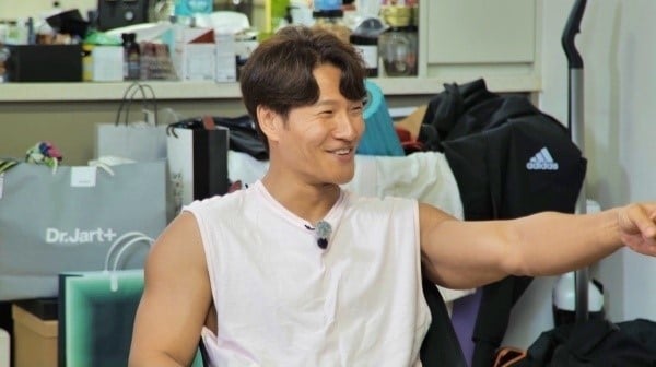 “¿Puede hablar inglés tan bien?”… Kim Jong-kook demuestra su presencia como “estrella Hallyu” en el programa “With the Silk of Dohpo Flying”